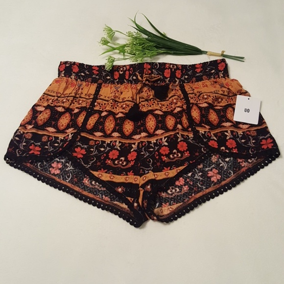 Ecote Pants - NWT Urban Outfitters Ecote shorts